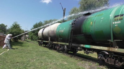 У Чернівцях рятувальники продемонстрували, як вони гасять пожежі (ФОТО)