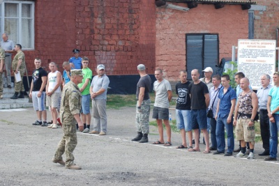 З Чернівців на військові навчання відправили першу групу мобілізованих шостої хвилі (ФОТО)