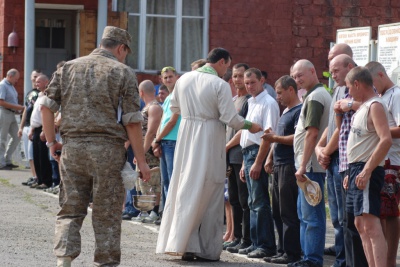 З Чернівців на військові навчання відправили першу групу мобілізованих шостої хвилі (ФОТО)