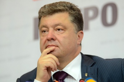 Порошенко вважає, що жодна політична сила не повинна мати озброєних осередків