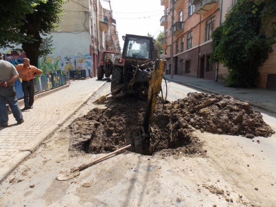 Після чотирьох днів ремонту подали воду в районі ОДА