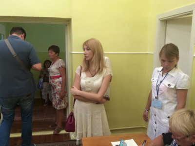 Сексизм на виборах, 30 ящиків контрабанди і БТР у подарунок буковинцю: 5 новин, які ви могли пропустити