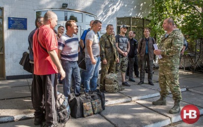 Центральні області відправляють людей на фронт замість Буковини, Харківщини і Закарпаття, - ЗМІ