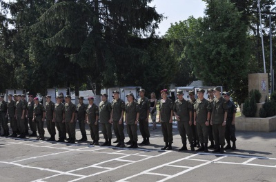 У Чернівцях нацгвардійці в "кікіморах" стріляли в уявного ворога (ФОТО)