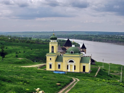 Хотинська фортеця ХІІІ століття в раритетних фотографіях