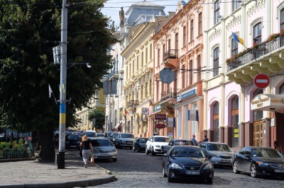 У Чернівцях на площах і головних перехрестях встановили відеоспостереження (ФОТО)