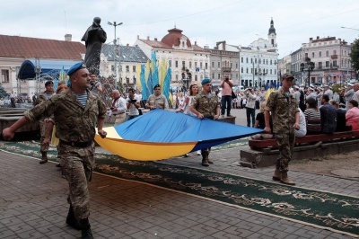 Чернівці відзначають День прапора України (ФОТО)