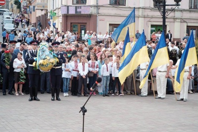 Чернівці відзначають День прапора України (ФОТО)