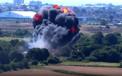 З'явилося відео аварії літака на авіашоу у Британії, в результаті якої загинуло семеро людей