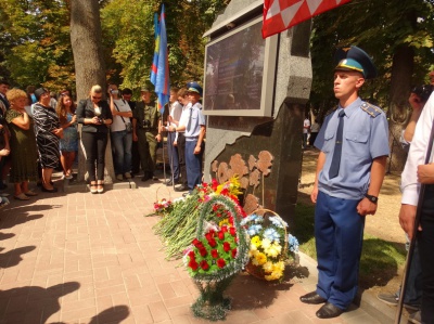 У Вінниці відкрили мультимедійну стелу на честь героїв Небесної Сотні та АТО (ФОТО)