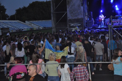 На концерт "Скрябіна та друзів" прийшло близько трьох тисяч чернівчан (ФОТО)