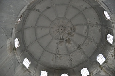 Іноземці зауважили, що єврейський цвинтар у Чернівцях гарний, але занедбаний (ФОТО) 