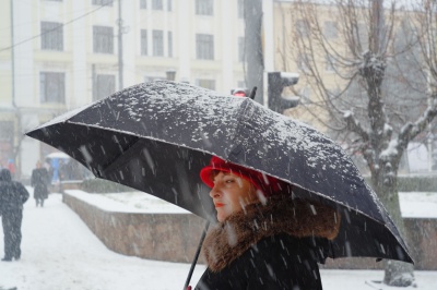Зиму в Україні передбачають м’якою і сніжною