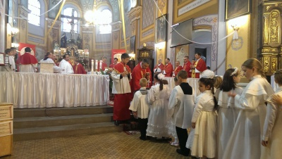 На храмове свято в костелі в Чернівцях молилися за мир в Україні