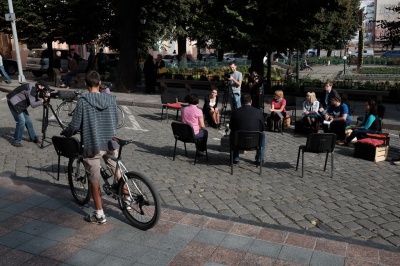 Мер Чернівців і чиновники приїхали на роботу на велосипедах (ФОТО)