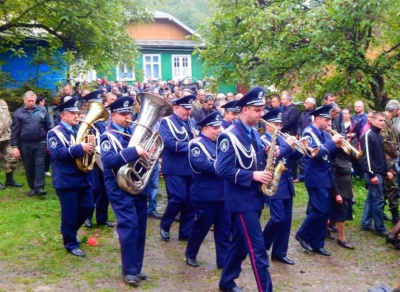 На Вижниччині поховали героя-земляка (ФОТО)