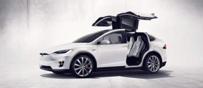 Tesla презентувала нову модель свого електромобіля Model X (відео)