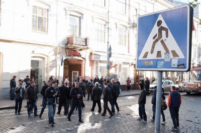 Більшість політичних партій засудили дії "Рідного міста", яке намагається дестабілізувати ситуацію в Чернівцях