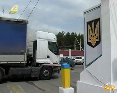 Обмежили рух для вантажівок на пункті пропуску до Польщі