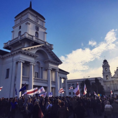 У Мінську протестували проти російської авіабази