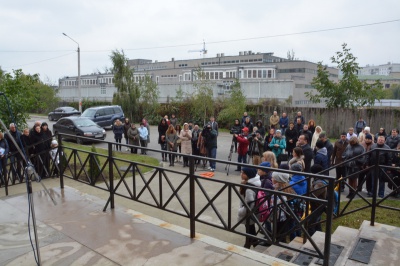 У Чернівцях відкрили пам’ятну дошку Сергію Побережнику, який торік загинув в АТО (ФОТО)