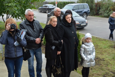 У Чернівцях відкрили пам’ятну дошку Сергію Побережнику, який торік загинув в АТО (ФОТО)