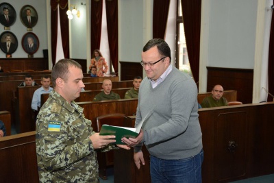 У міськраді відзначили чернівецьких військових