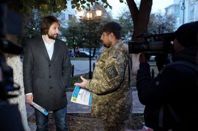 Бійці АТО у Чернівцях перевіряли, чи провезуть їх безкоштовно у маршрутках (ФОТО)