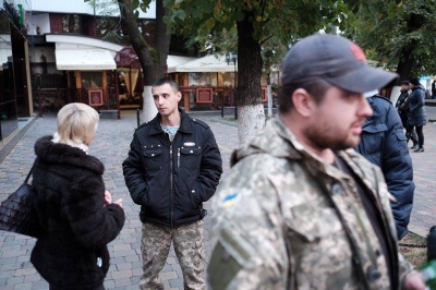 Бійці АТО у Чернівцях перевіряли, чи провезуть їх безкоштовно у маршрутках (ФОТО)