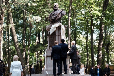 У суботу освятять пам’ятник першому ректорові Чернівецького університету