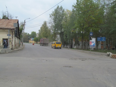 Вулицю Каспрука в Чернівцях знову припинили асфальтувати (ФОТО)