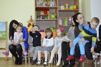 Мерія Чернівців просить гроші на мило для дітей, щоби батьки не збирали