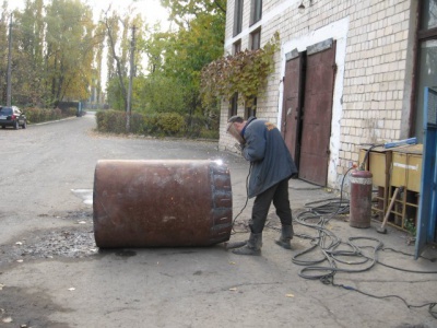 Як ремонтують трубопровід на водогоні "Дністер-Чернівці" (ФОТО)