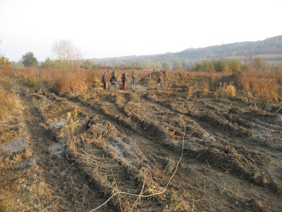 Як ремонтують трубопровід на водогоні "Дністер-Чернівці" (ФОТО)