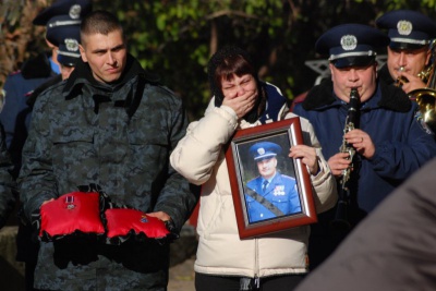 У Франківську відкрили меморіальну дошку чернівецькому лейтенанту, який загинув в АТО (ФОТО)