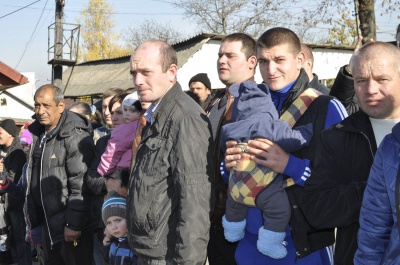 З Буковини до армії відправили перших строковиків (ФОТО)