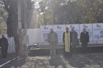 З Буковини до армії відправили перших строковиків (ФОТО)