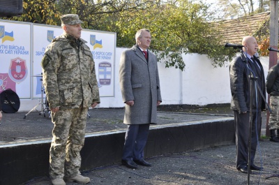 З Буковини до армії відправили перших строковиків (ФОТО)