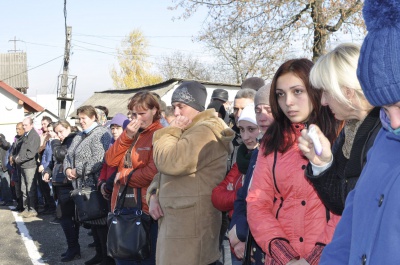 З Буковини до армії відправили перших строковиків (ФОТО)