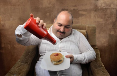Час прийому їжі впливає на метаболізм