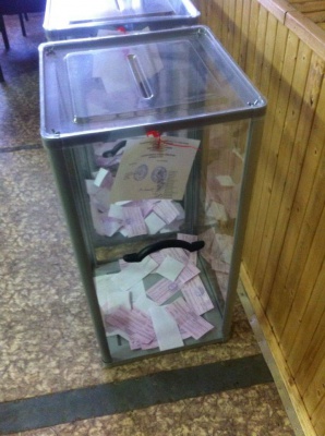 Станом на 12.00 у Чернівцях проголосувало менше 10 відсотків виборців