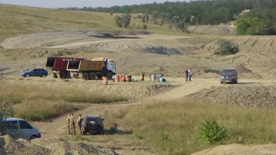 Співробітники СБУ з Буковини виявили в АТО арсенал гранат і тротилових шашок терористів (ФОТО)