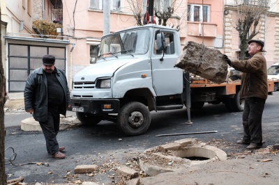 Вулицю Хмельницького в Чернівцях заасфальтували (ФОТО)