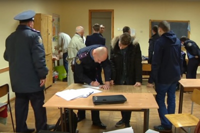 На підкуп виборців у студмістечку Чернівців організатори витратили 20 тисяч гривень