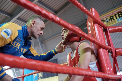 У Чернівцях стартував боксерський турнір на честь захисників України (ФОТО)