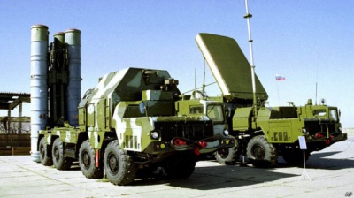 ЗМІ: Росія розпочала поставки в Іран ракетних комплексів С-300