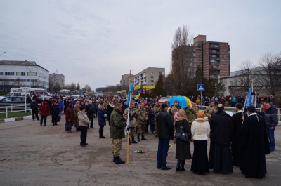 У Новодністровську попрощалися із буковинцем, який обгорів у зоні АТО (ФОТО)