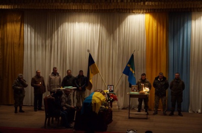 У Новодністровську попрощалися із буковинцем, який обгорів у зоні АТО (ФОТО)