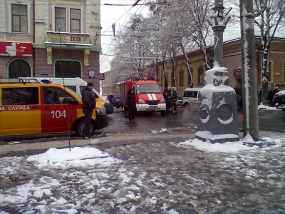 У Чернівцях сумка, яка "замінувала" СІЗО, виявилася порожньою (ФОТО)