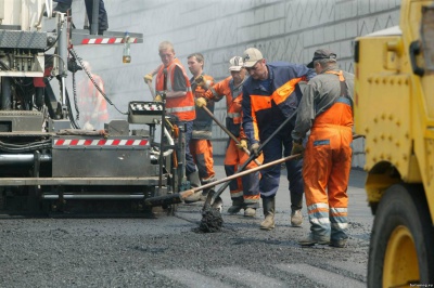 Чернівецька митниця перерахує 100 мільйонів на ремонт доріг